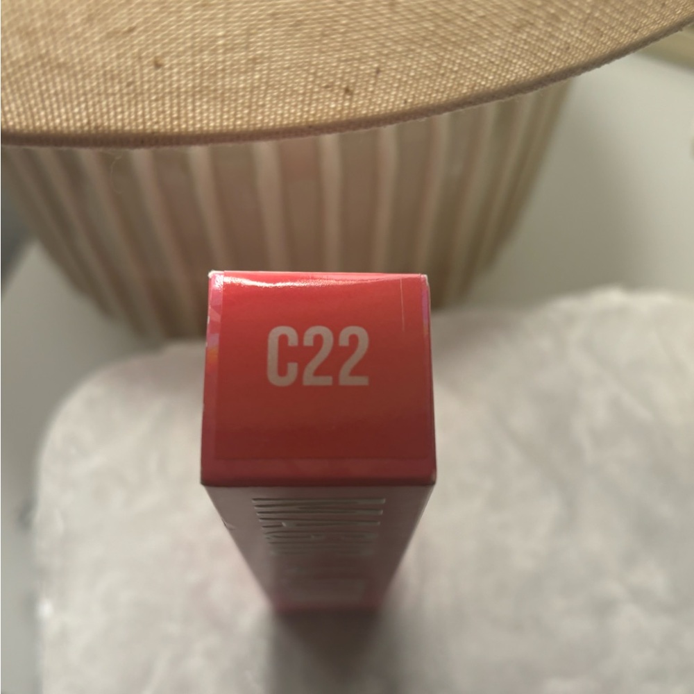 Jeffrey Star NIB color C22 - Picture 2 of 3